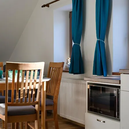 U Lipy Apartman *